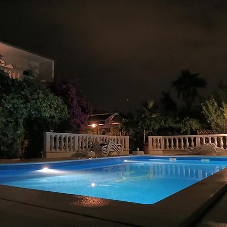 Villa Aspalathos Kaštela Екстериор снимка